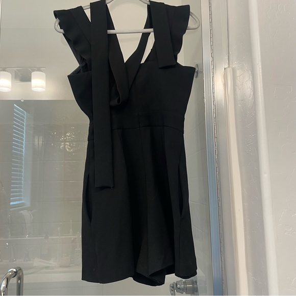 Maje Ibora short crepe wrap v neck black romper size 36 - Picture 7 of 7